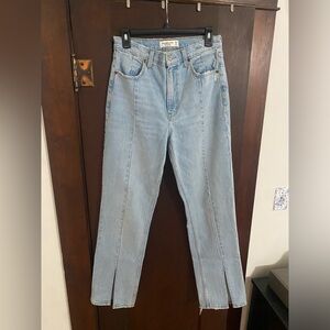 Abercrombie & Fitch Ultra Highrise straight jeans with vented hem